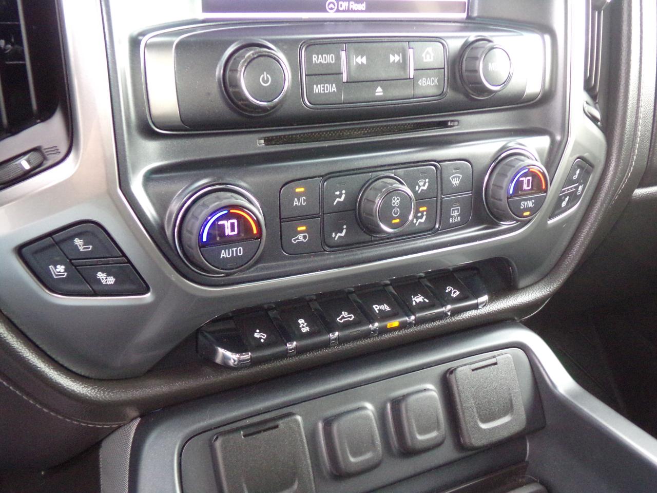 Chevrolet Silverado 1500 4WD Crew Cab 143.5" LTZ w/2LZ 2017