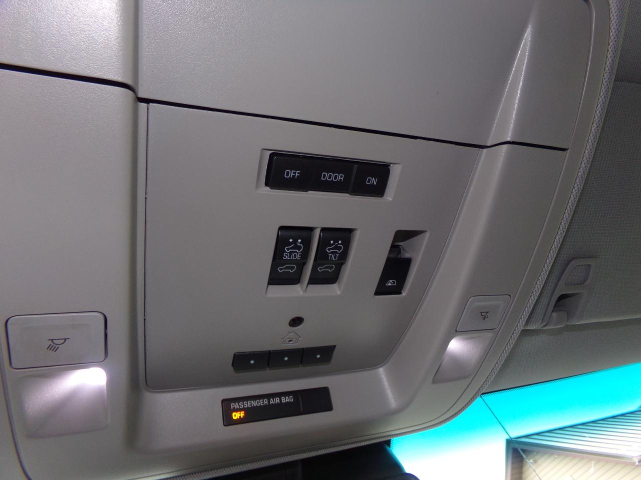 Chevrolet Silverado 1500 4WD Crew Cab 143.5" LTZ w/2LZ 2017