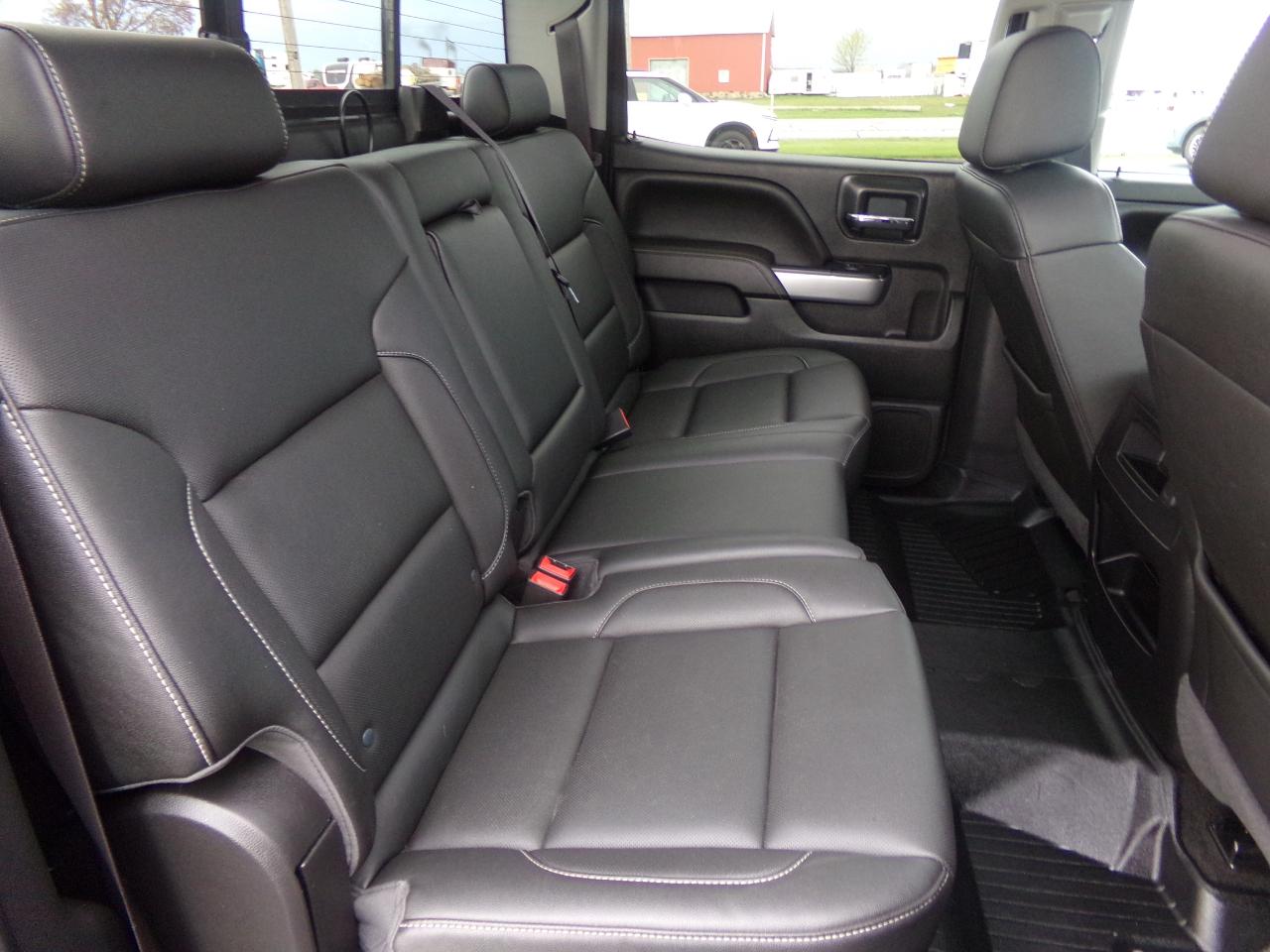 Chevrolet Silverado 1500 4WD Crew Cab 143.5" LTZ w/2LZ 2017