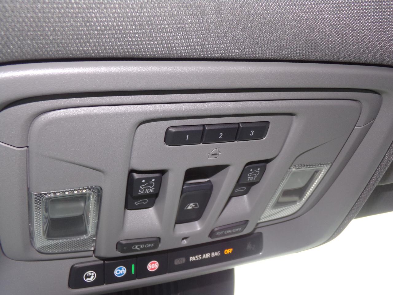 GMC Sierra 1500 4WD Crew Cab 147" Denali 2024