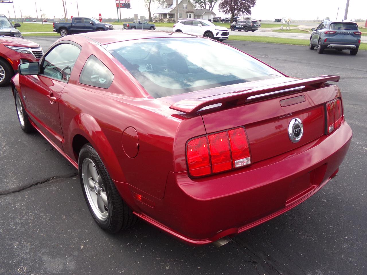 Ford Mustang 2dr Cpe GT Deluxe 2005