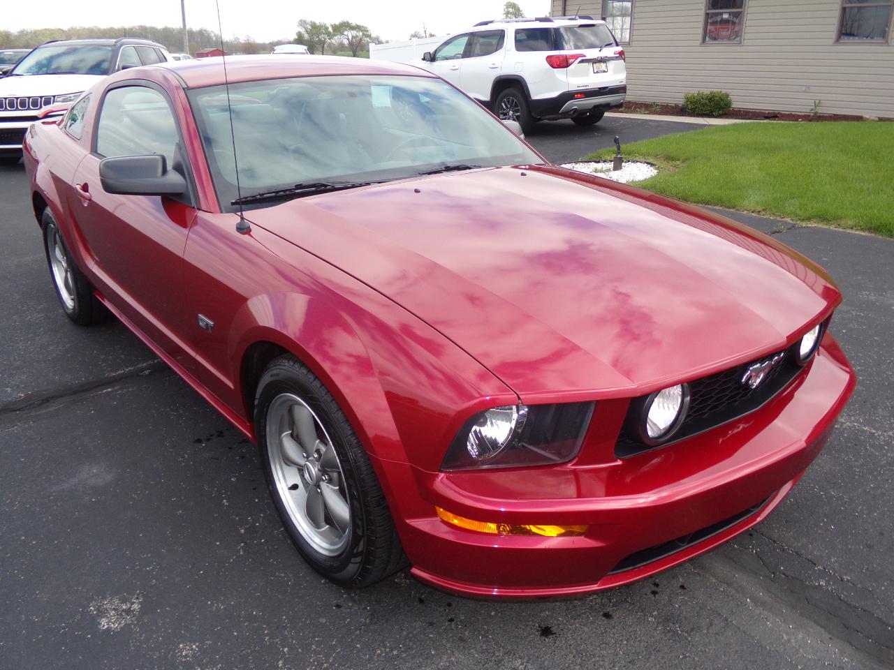 Ford Mustang 2dr Cpe GT Deluxe 2005