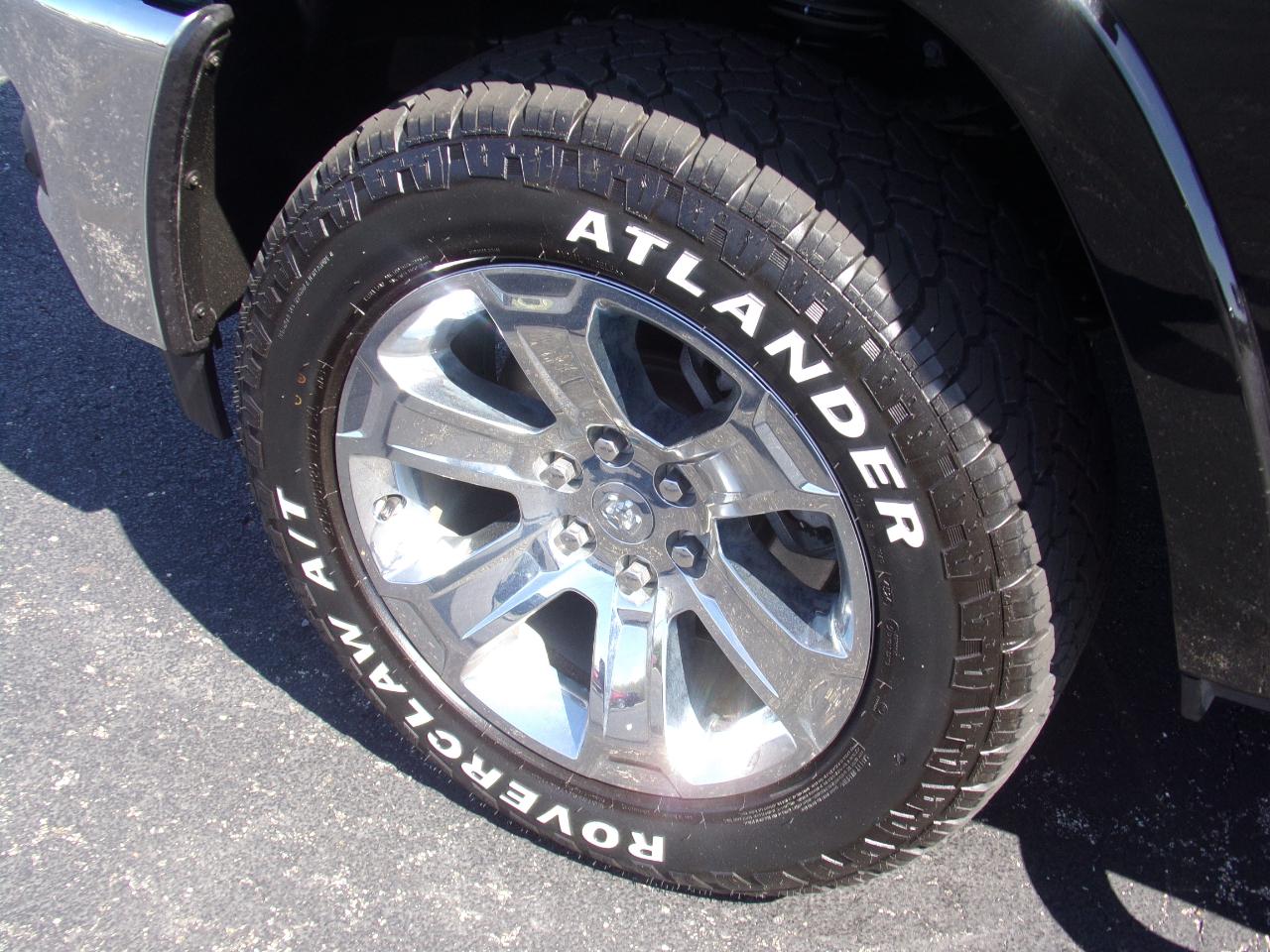 RAM 1500 Big Horn 4x4 Quad Cab 6'4" Box 2025
