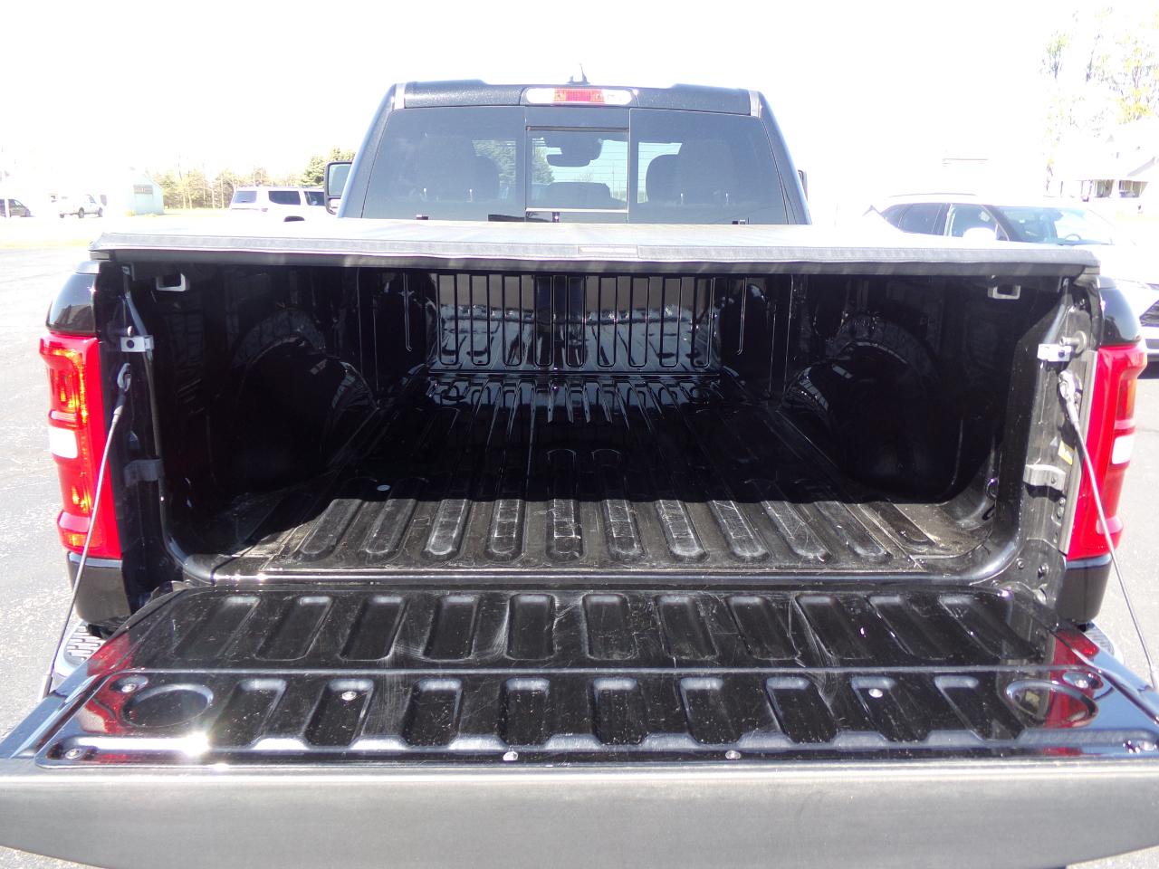 RAM 1500 Big Horn 4x4 Quad Cab 6'4" Box 2025