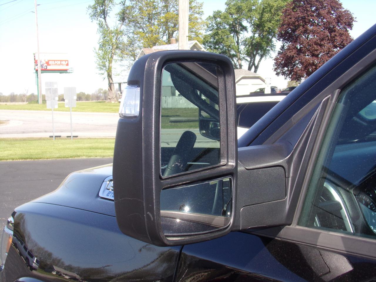RAM 1500 Big Horn 4x4 Quad Cab 6'4" Box 2025