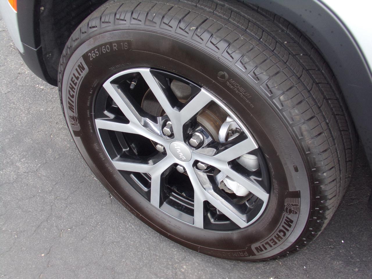 Jeep Grand Cherokee Limited 4x4 2024