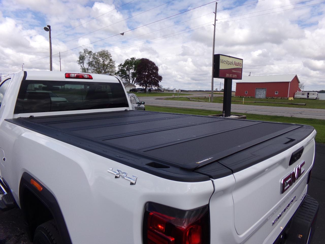 GMC Sierra 2500HD 4WD Reg Cab 142" SLE 2022