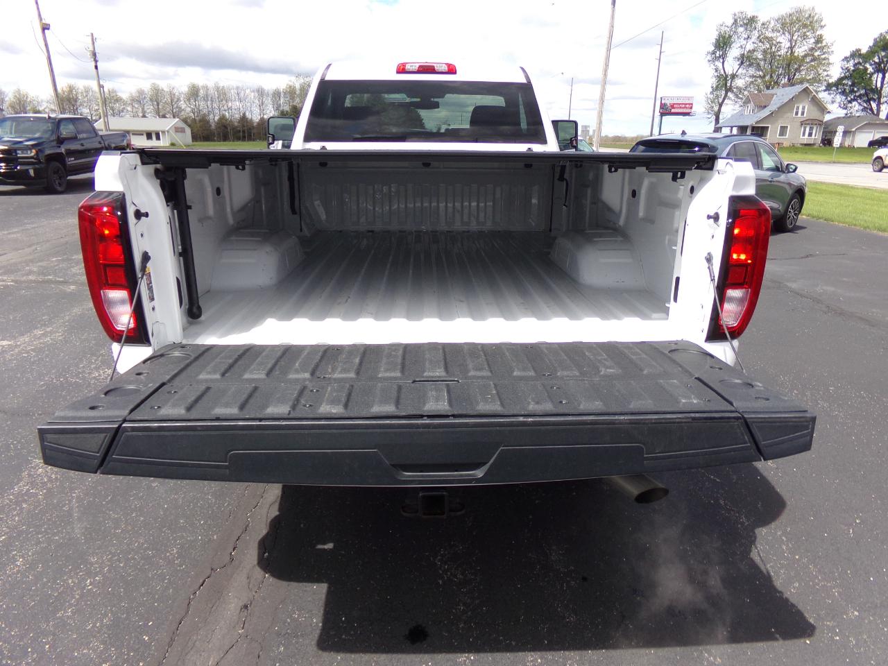 GMC Sierra 2500HD 4WD Reg Cab 142" SLE 2022