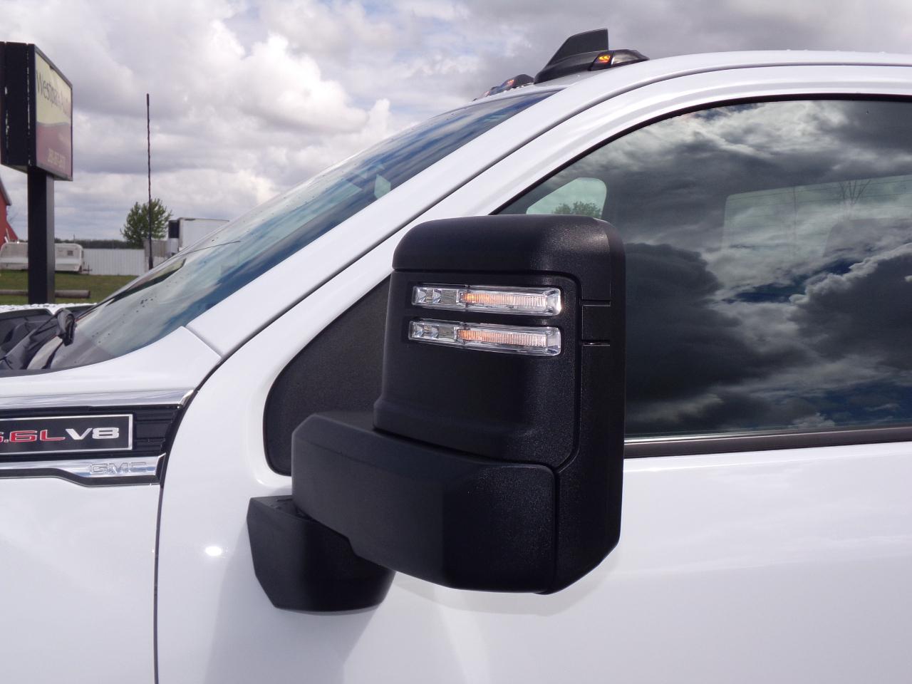 GMC Sierra 2500HD 4WD Reg Cab 142" SLE 2022
