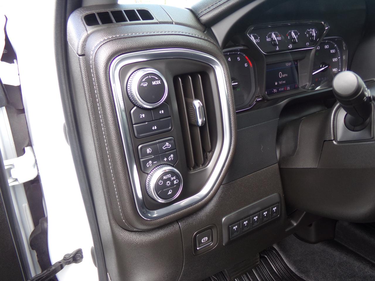 GMC Sierra 2500HD 4WD Reg Cab 142" SLE 2022