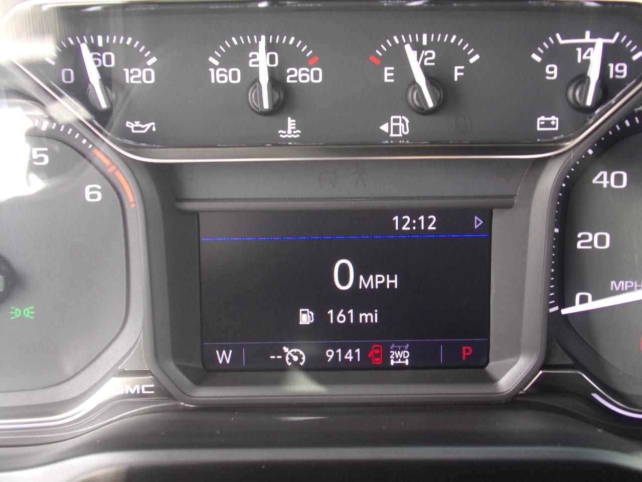 GMC Sierra 2500HD 4WD Reg Cab 142" SLE 2022
