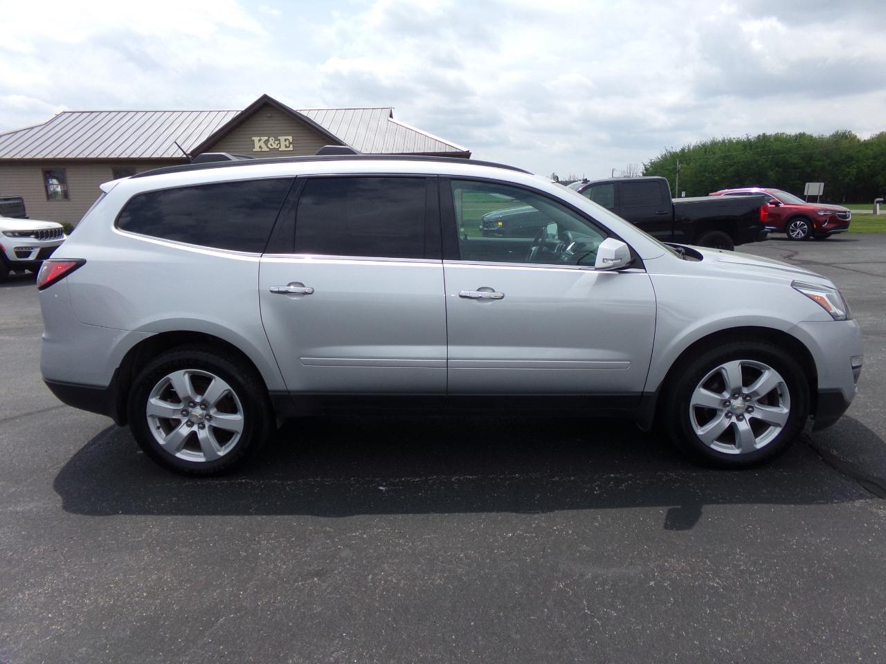 Chevrolet Traverse AWD 4dr LT w/1LT 2017