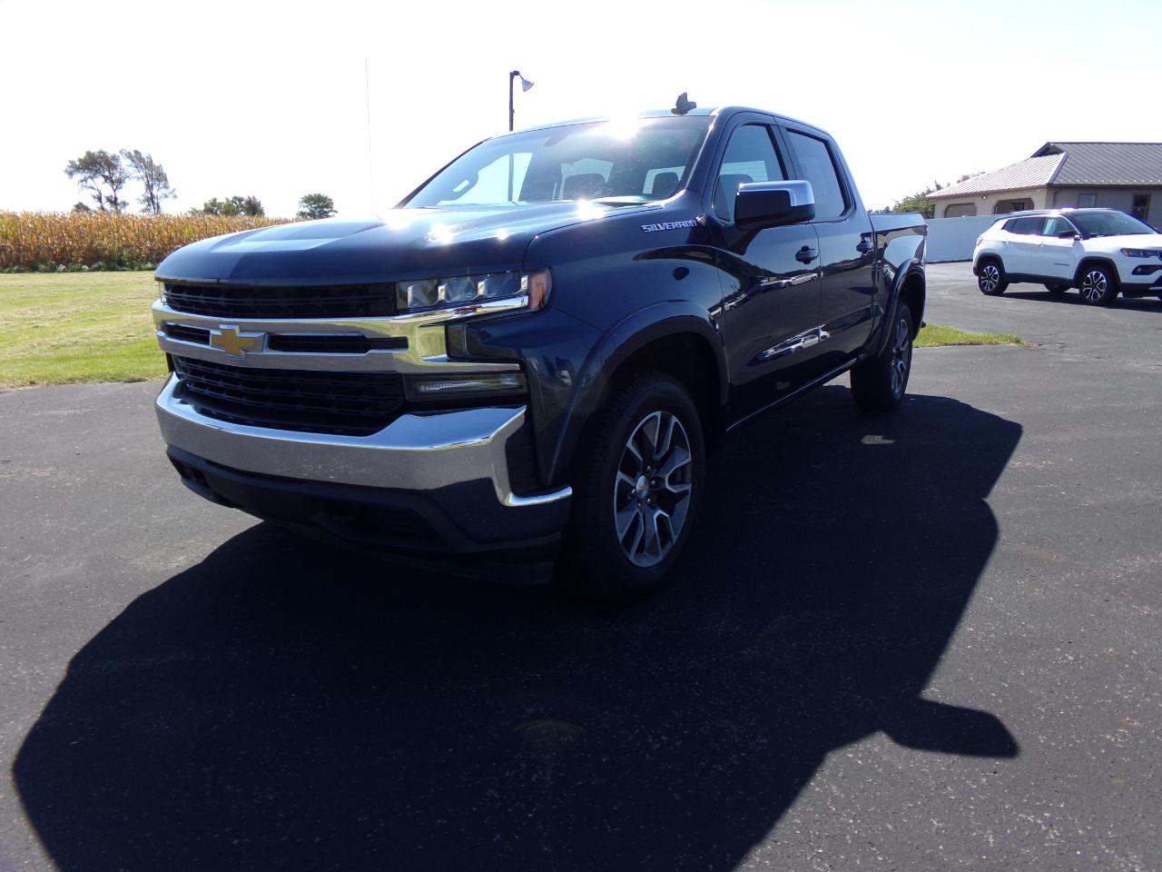 Chevrolet Silverado 1500 4WD Crew Cab 147" LT w/1LT 2021