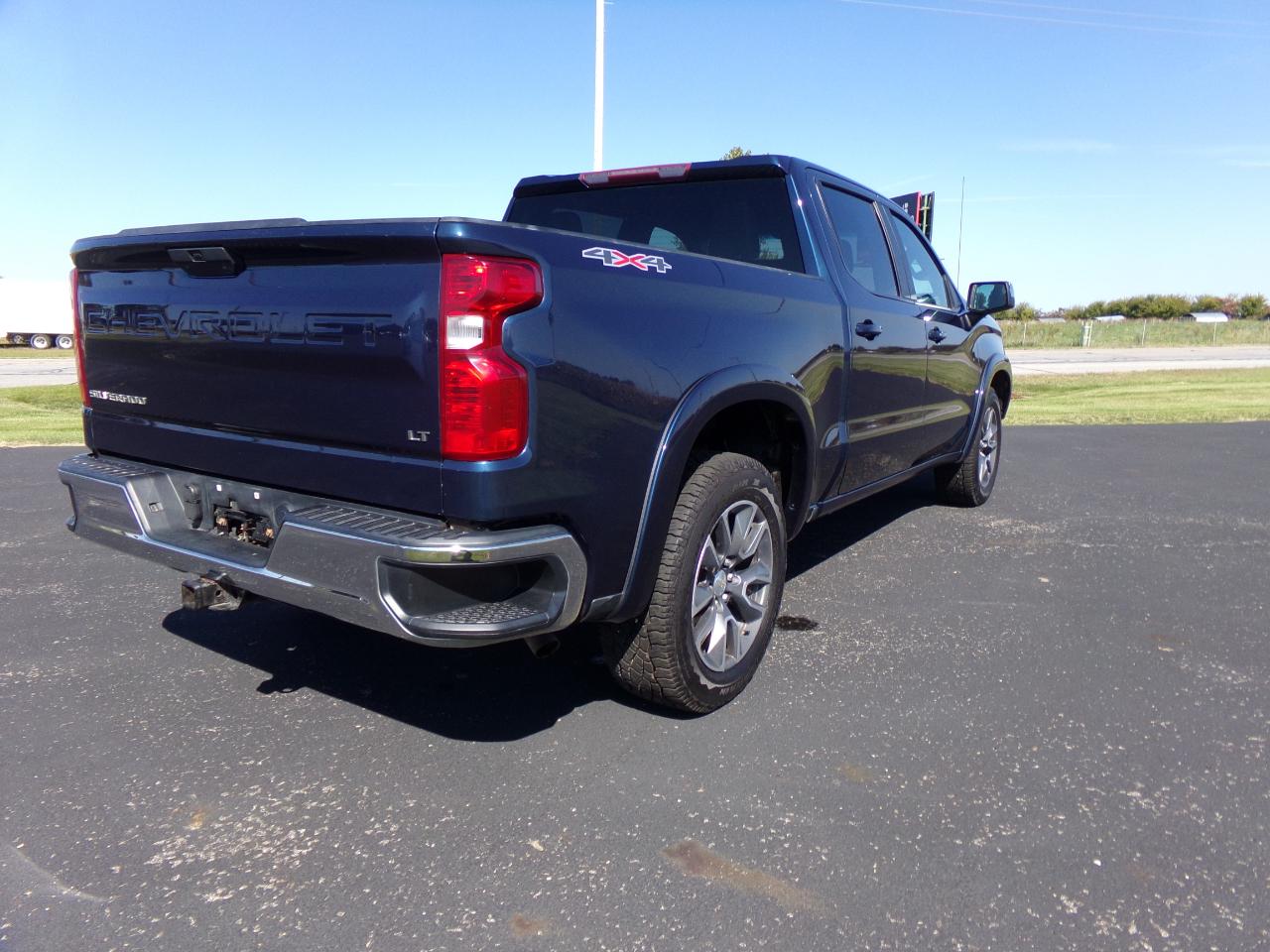 Chevrolet Silverado 1500 4WD Crew Cab 147" LT w/1LT 2021