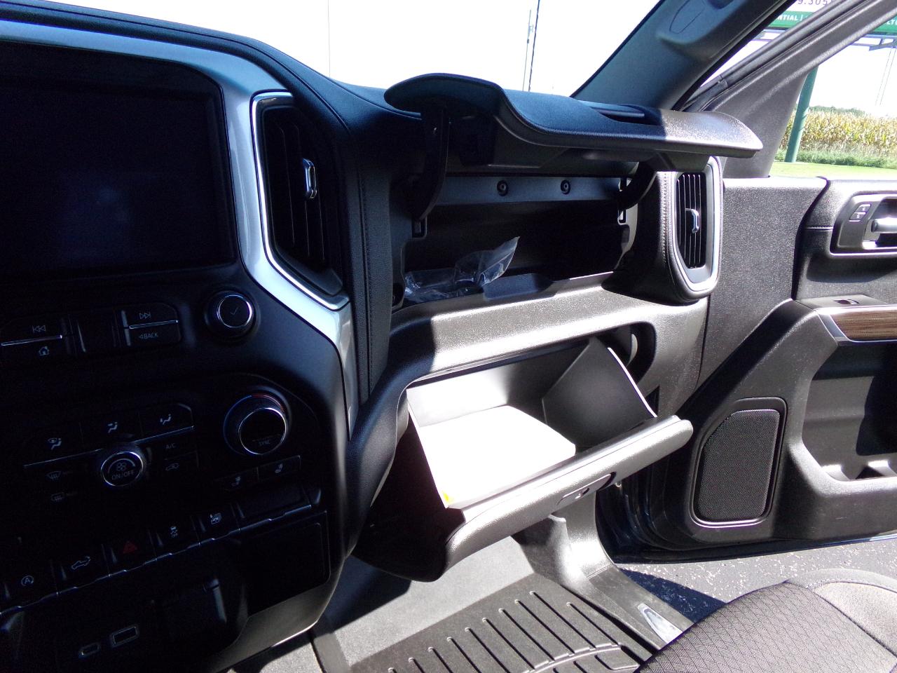 Chevrolet Silverado 1500 4WD Crew Cab 147" LT w/1LT 2021