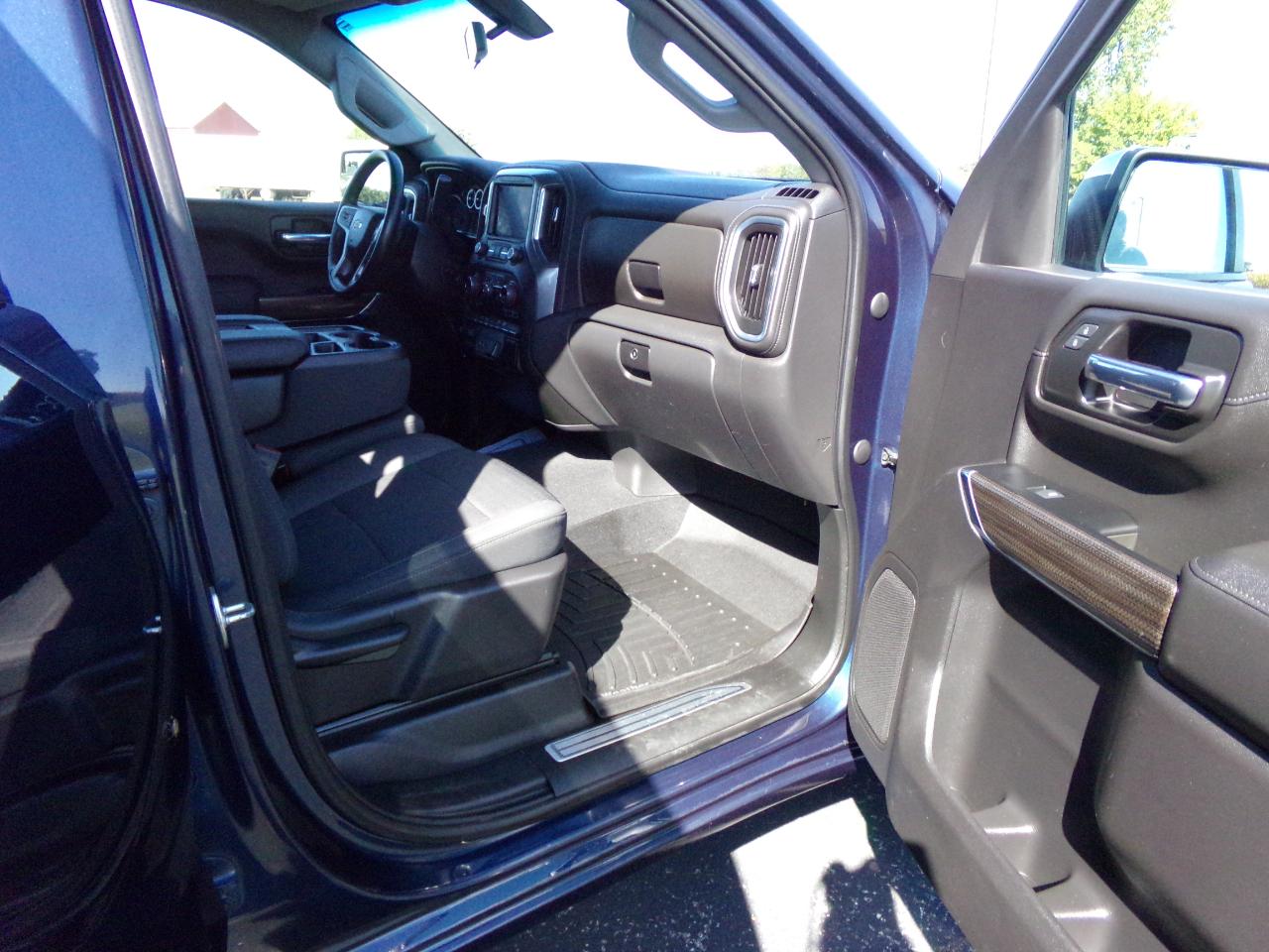 Chevrolet Silverado 1500 4WD Crew Cab 147" LT w/1LT 2021