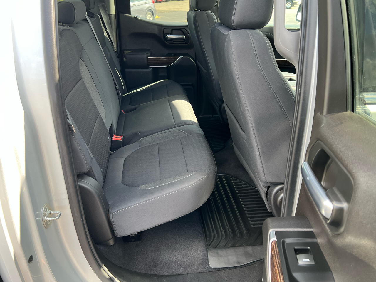 2019 Gmc Sierra SLE photo 12