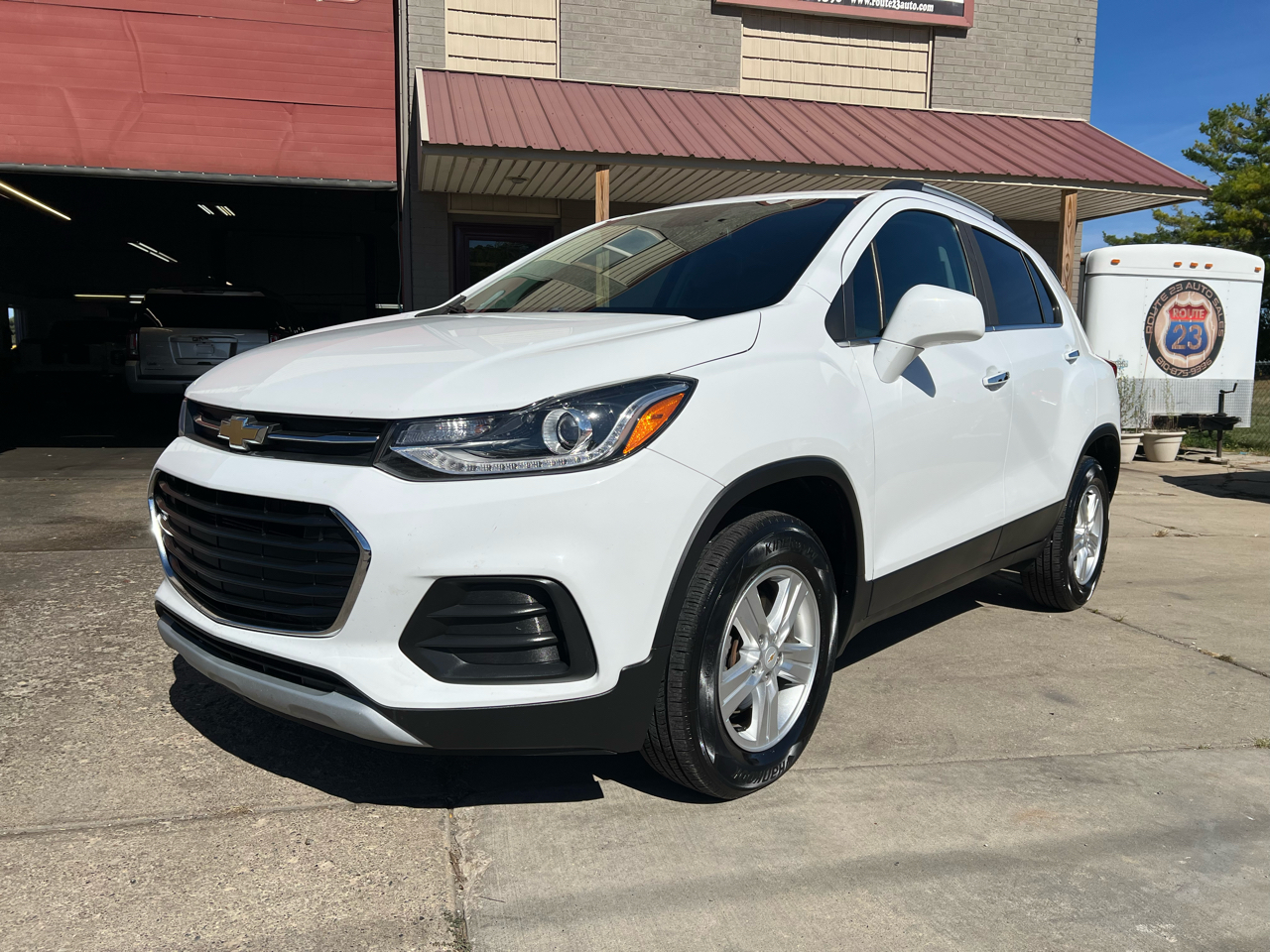 2018 Chevrolet Trax LT photo 2