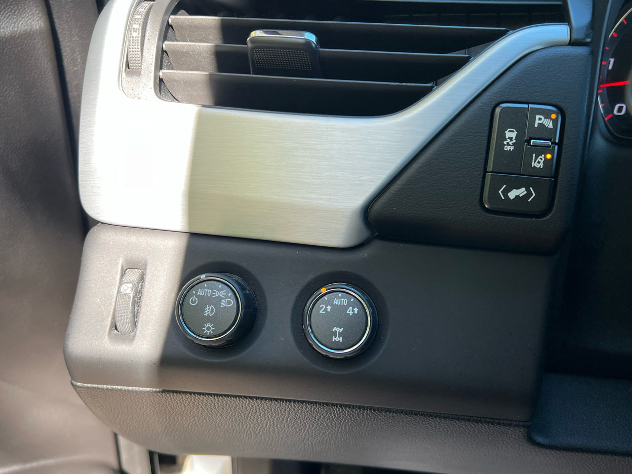 2015 Gmc Yukon SLT photo 11