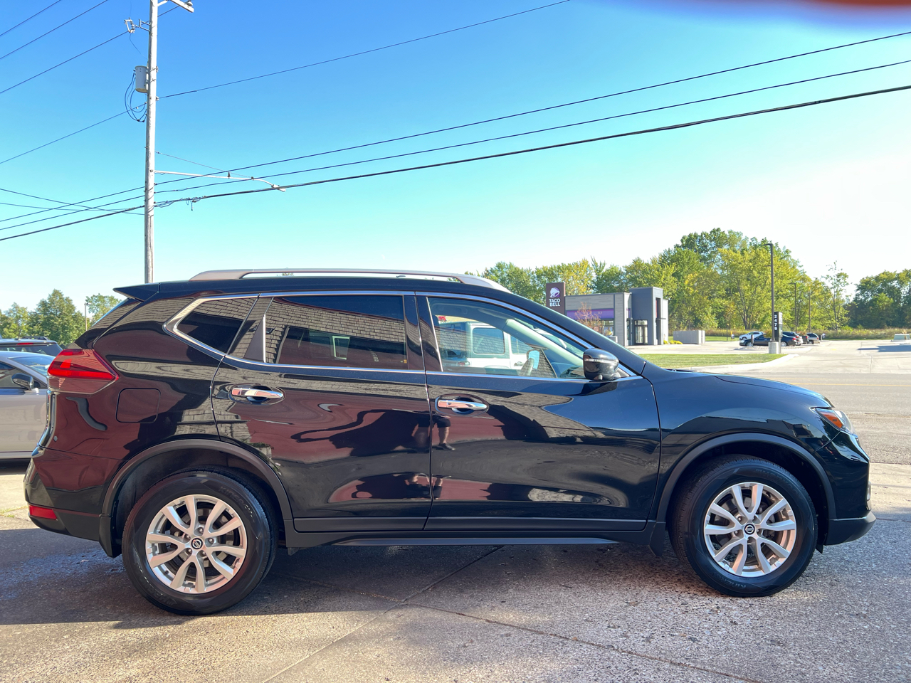 2018 Nissan Rogue AWD SV photo 6