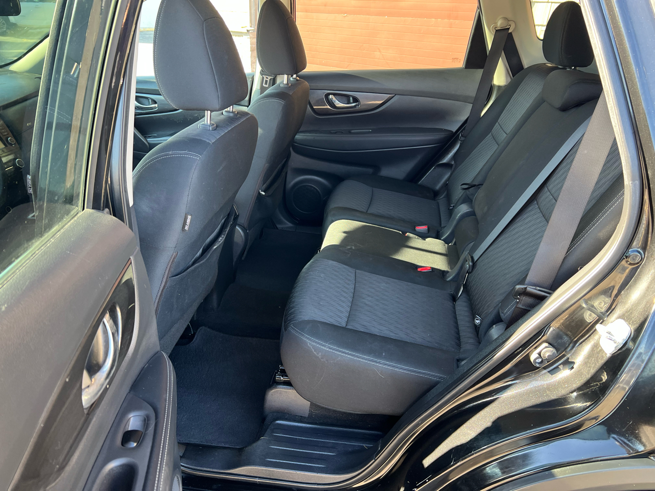 2018 Nissan Rogue AWD SV photo 10