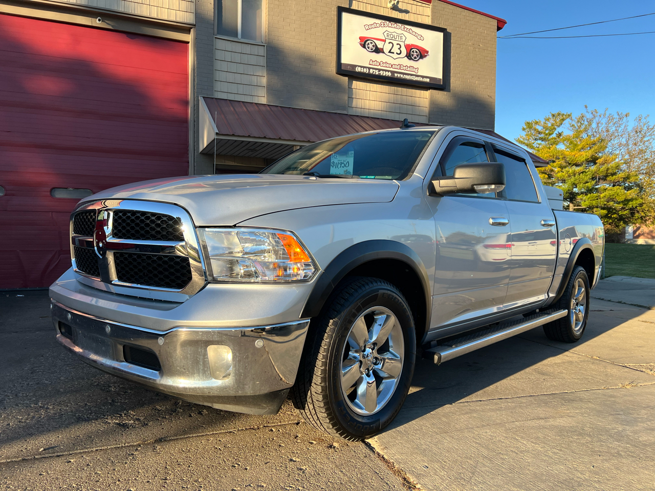 2016 RAM 1500 4WD Crew Cab 140.5" Big Horn