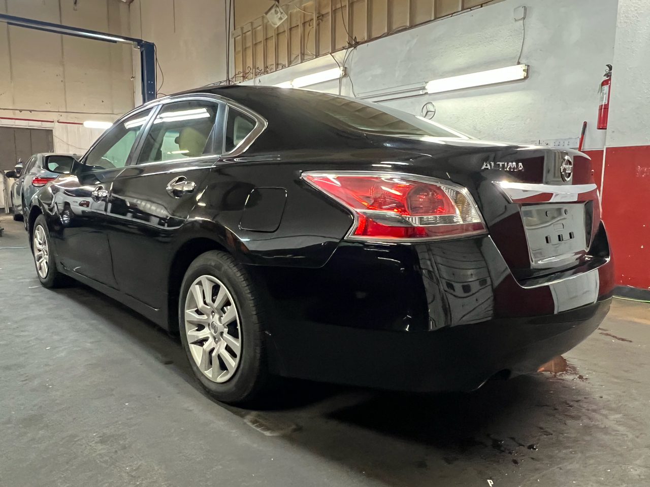 Nissan Altima 4dr Sdn I4 2.5 S 2015 Nissan Altima 4dr Sdn I4 2.5 S 2015