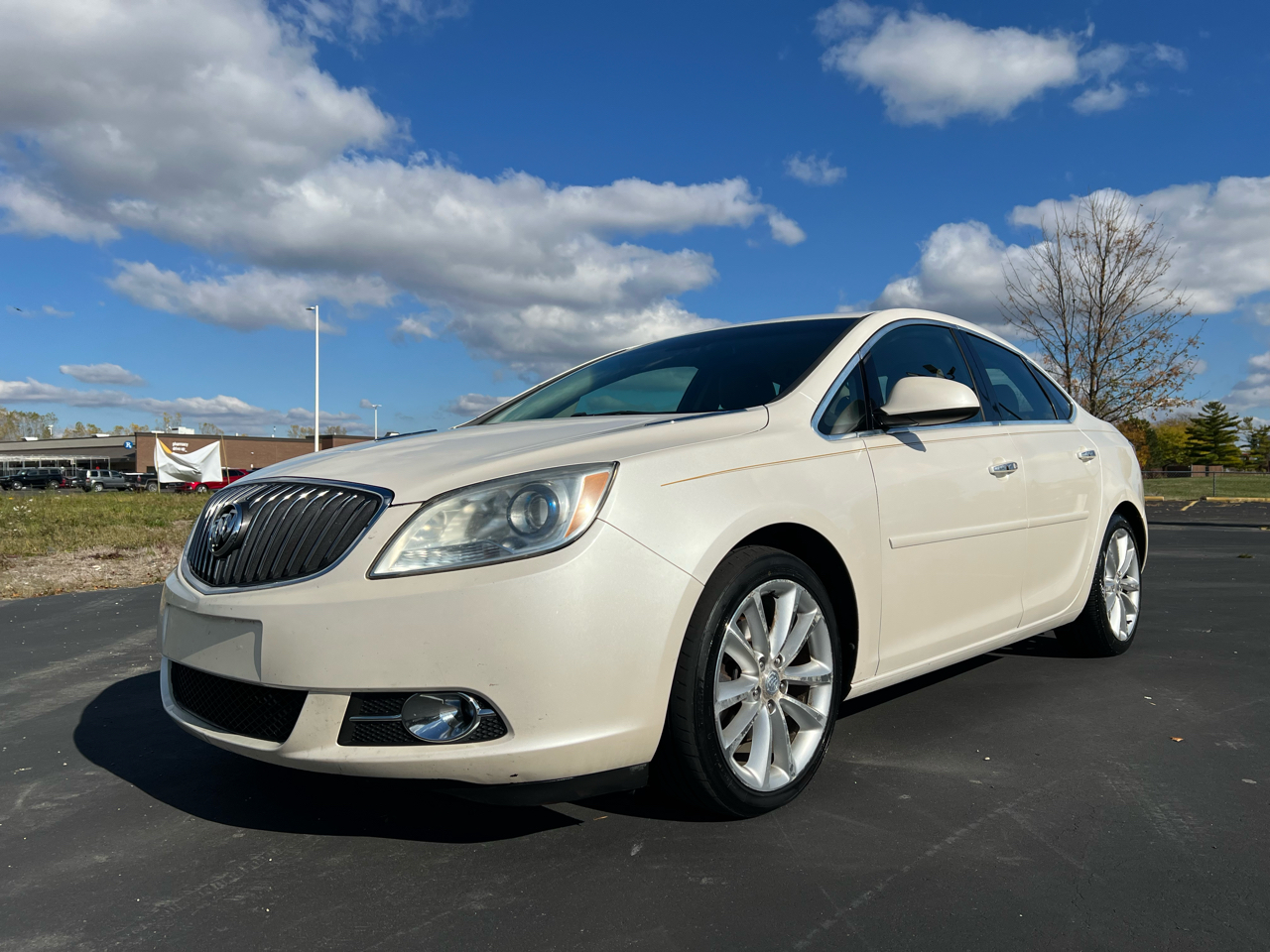 Buick Verano 4dr Sdn Leather Group 2012 Buick Verano 4dr Sdn Leather Group 2012