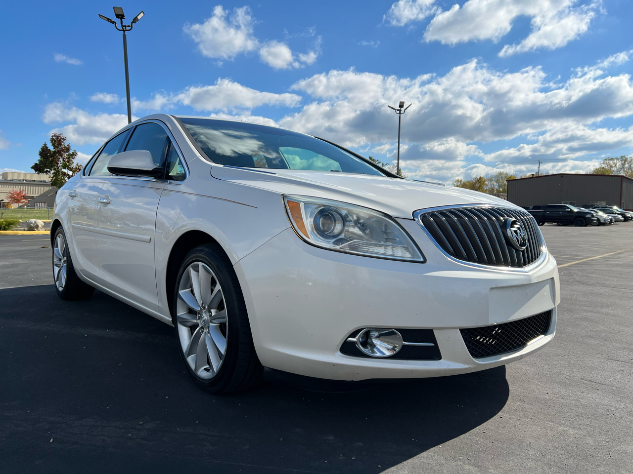 Buick Verano 4dr Sdn Leather Group 2012 Buick Verano 4dr Sdn Leather Group 2012