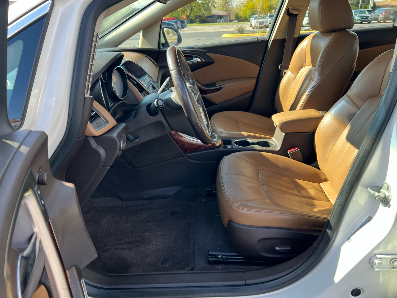 Buick Verano 4dr Sdn Leather Group 2012 Buick Verano 4dr Sdn Leather Group 2012