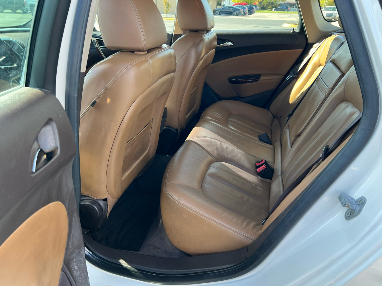 Buick Verano 4dr Sdn Leather Group 2012 Buick Verano 4dr Sdn Leather Group 2012