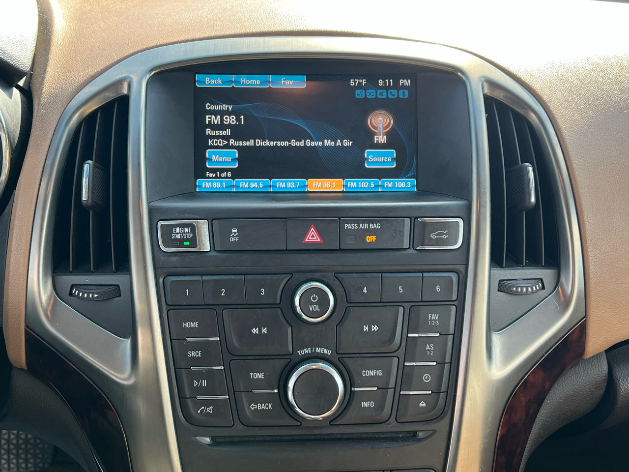 Buick Verano 4dr Sdn Leather Group 2012 Buick Verano 4dr Sdn Leather Group 2012