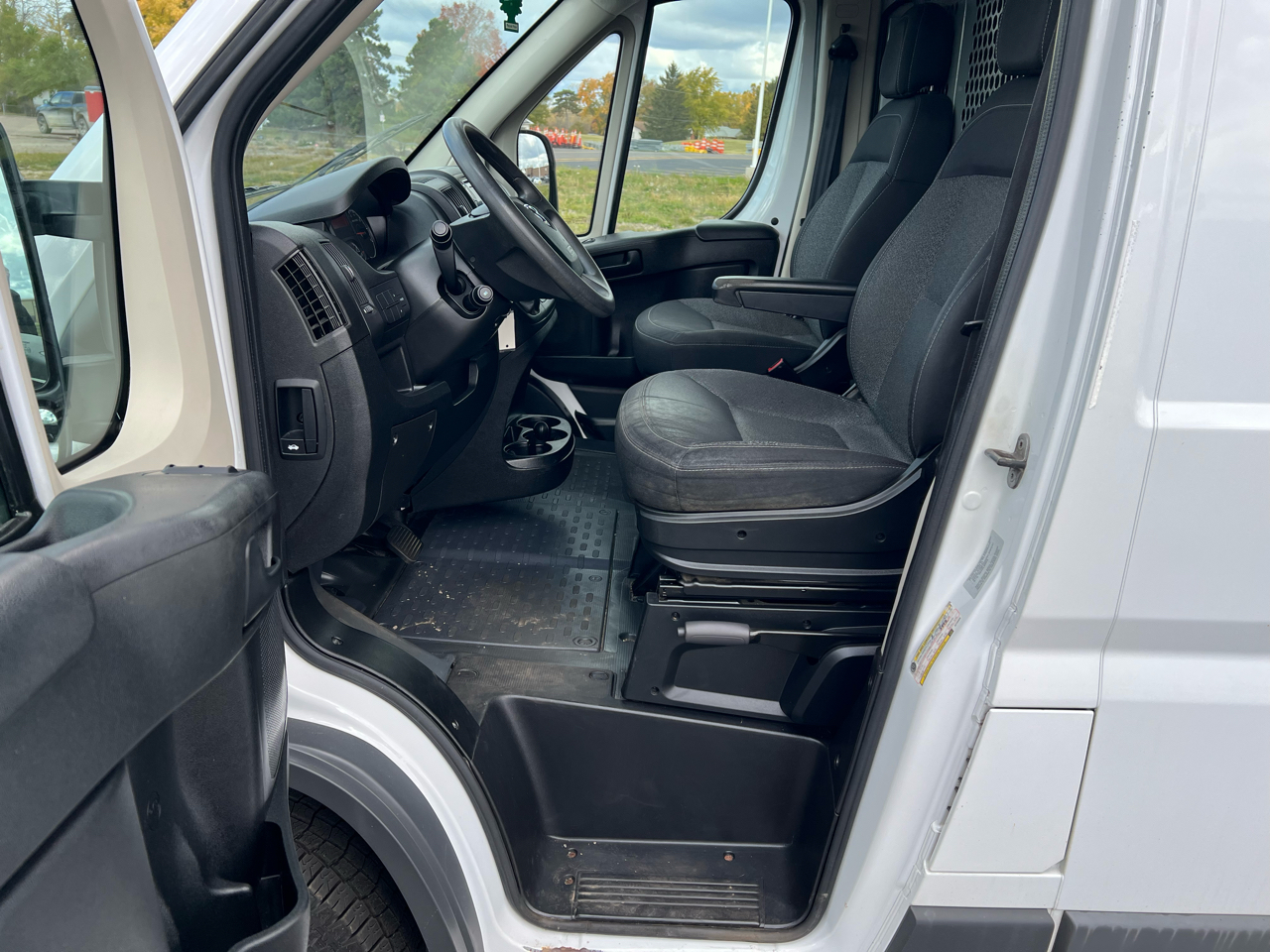 RAM ProMaster Cargo Van 1500 Low Roof 136" WB 2016 RAM ProMaster Cargo Van 1500 Low Roof 136" WB 2016