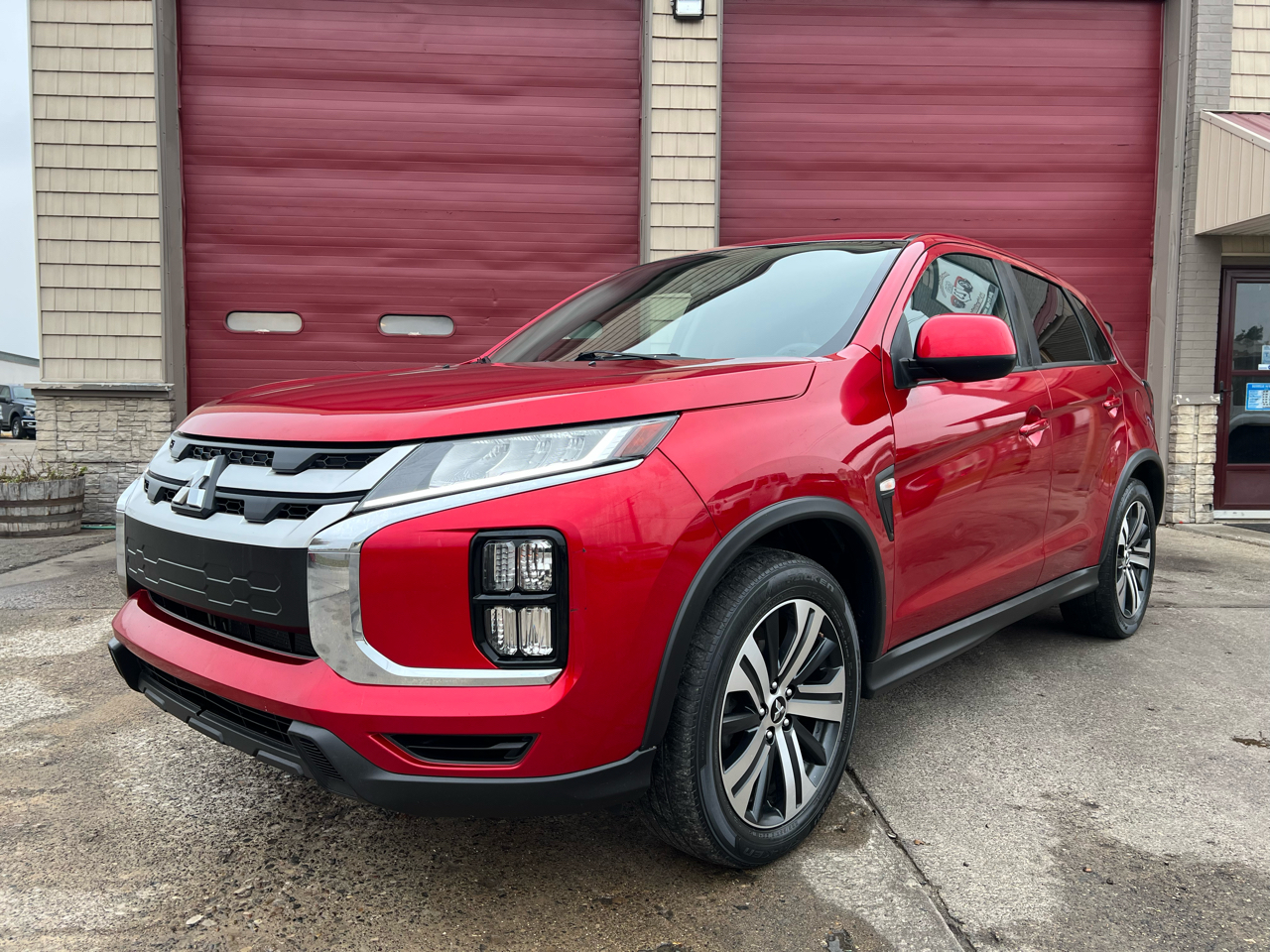 2020 Mitsubishi Outlander Sport ES 4D SUV FWD 2.0L