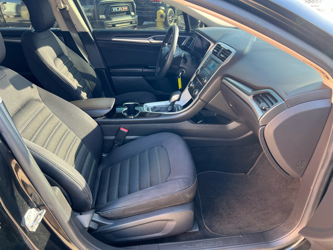 Ford Fusion 4dr Sdn SE FWD 2014