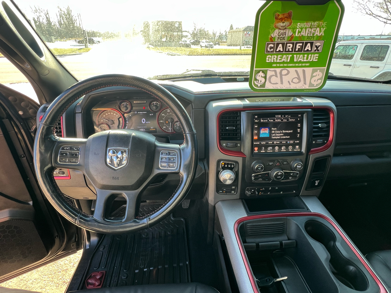 RAM 1500 4WD Crew Cab 140.5" Rebel 2016