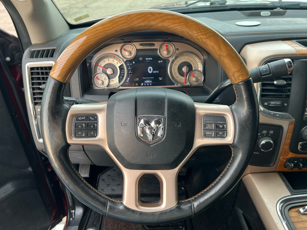 RAM 3500 4WD Crew Cab 149" Longhorn 2016