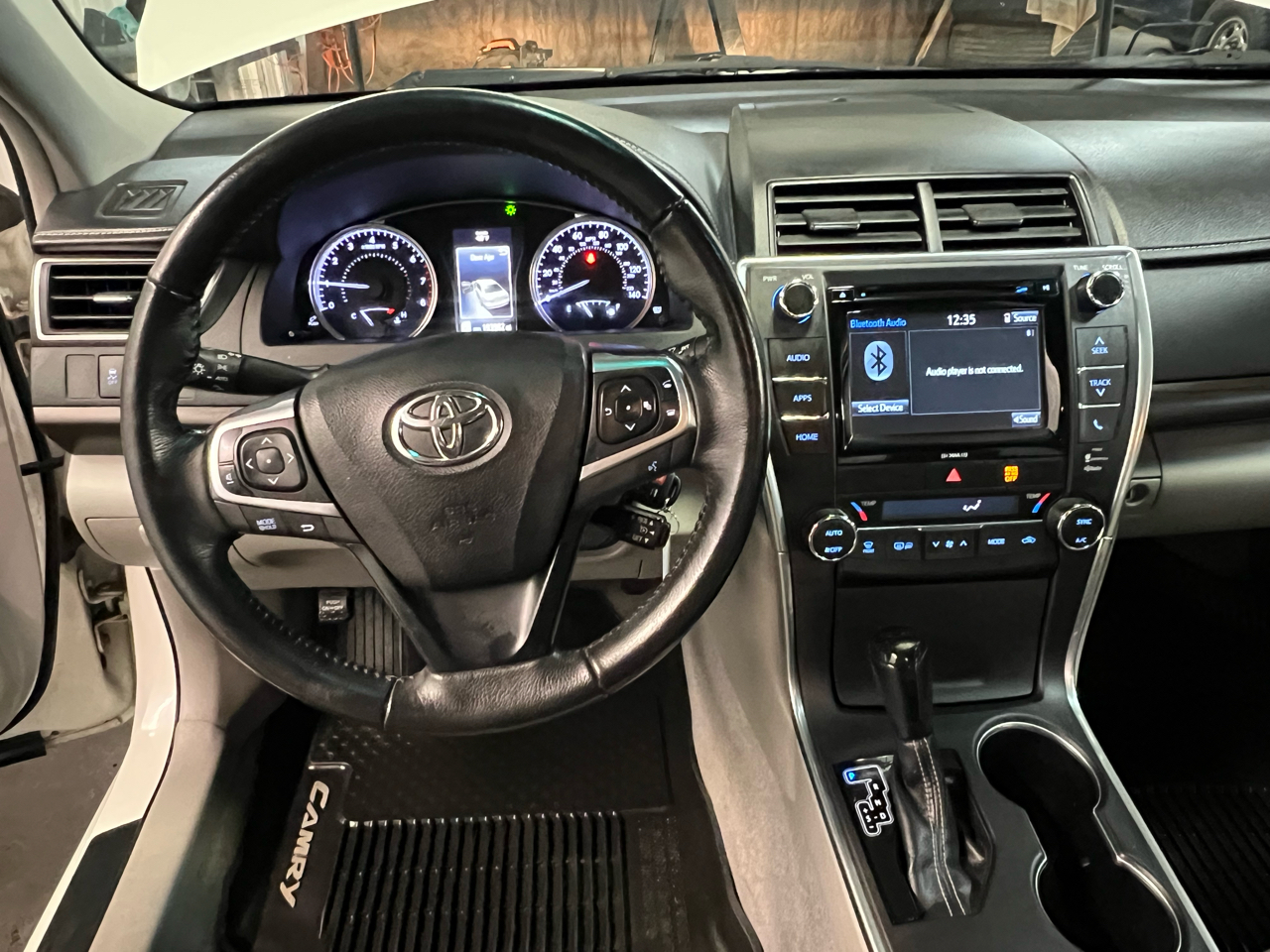 Toyota Camry 4dr Sdn I4 Auto SE w/Special Edition Pkg (Natl) 2016