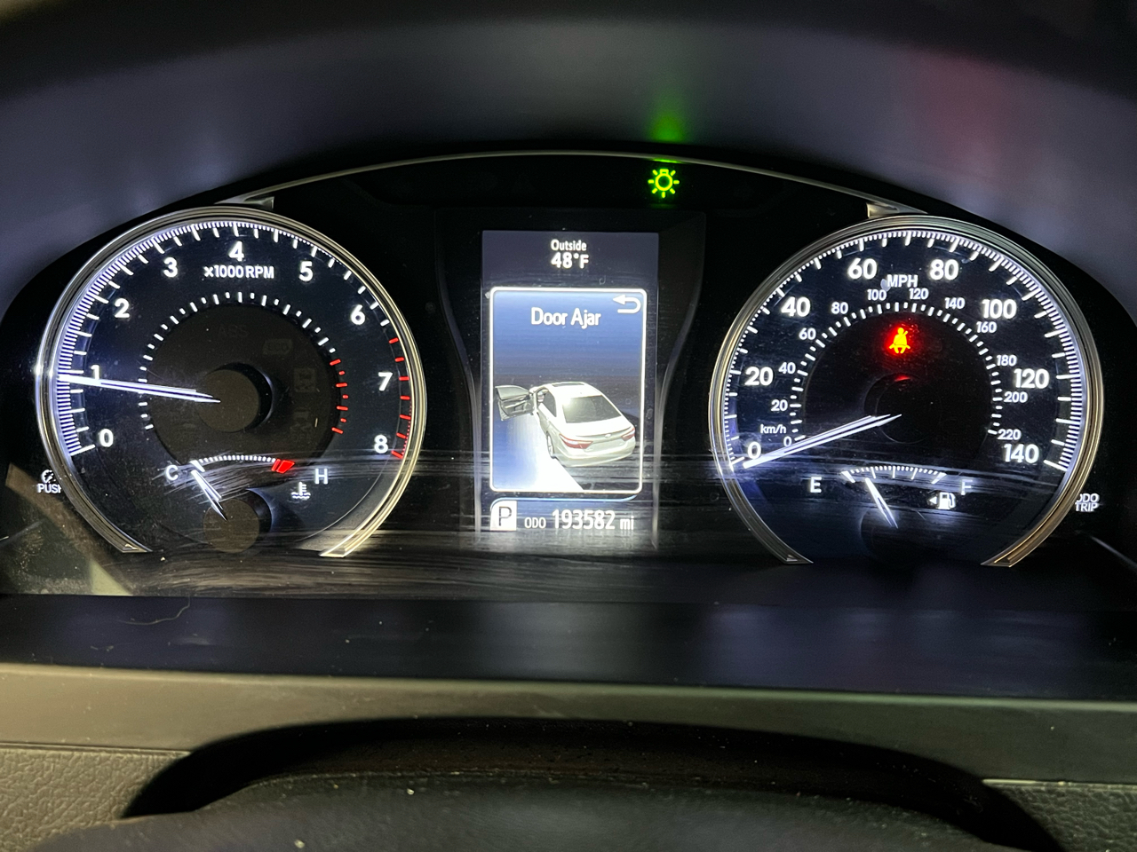 Toyota Camry 4dr Sdn I4 Auto SE w/Special Edition Pkg (Natl) 2016