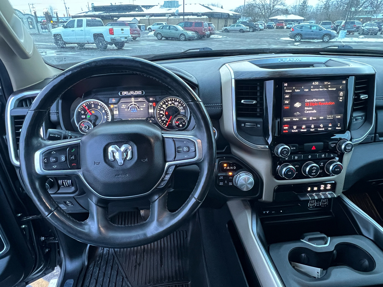 RAM 1500 Laramie 4x4 Crew Cab 5'7" Box 2019