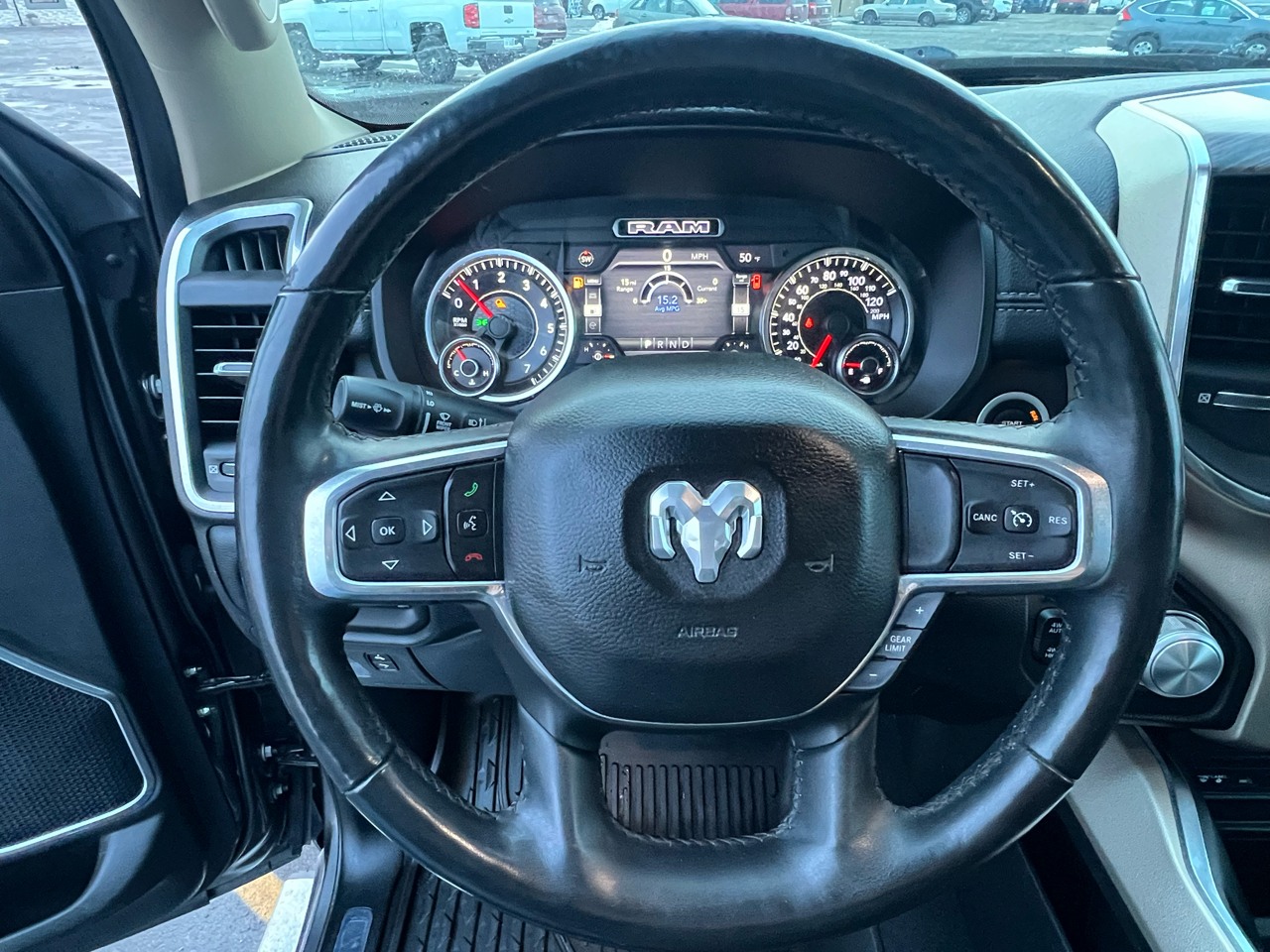 RAM 1500 Laramie 4x4 Crew Cab 5'7" Box 2019