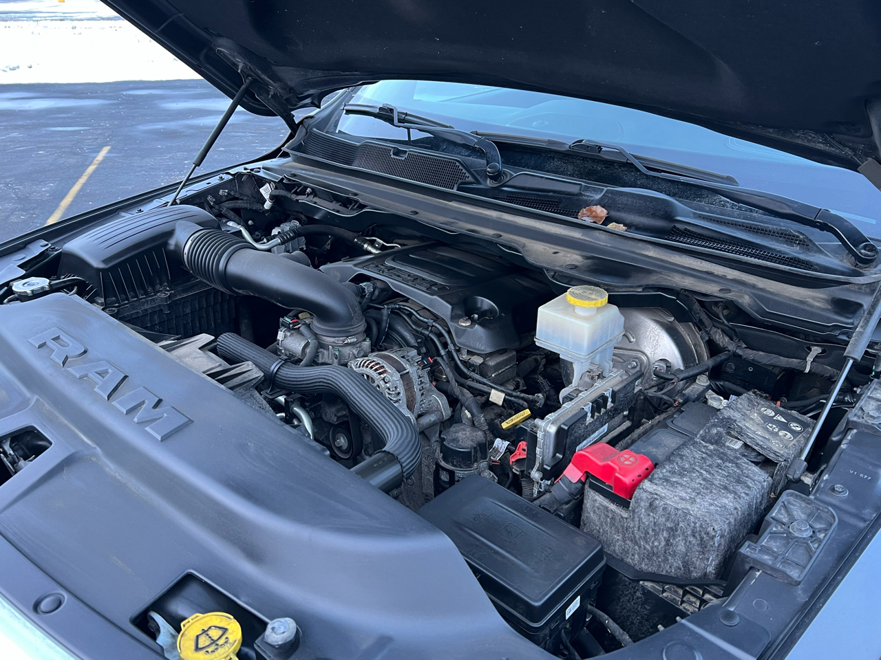 RAM 1500 Laramie 4x4 Crew Cab 5'7" Box 2019