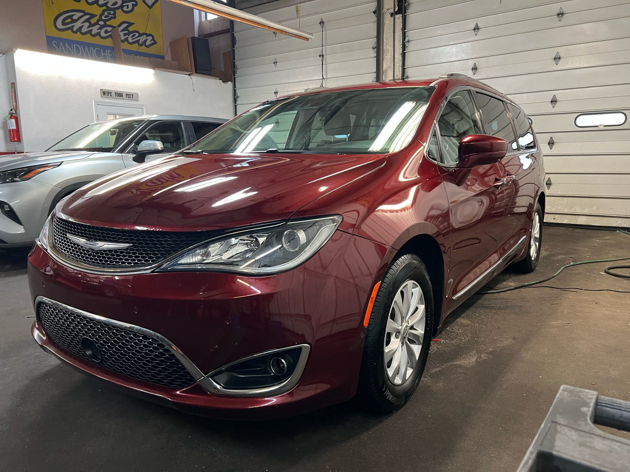Chrysler Pacifica Touring L FWD 2018