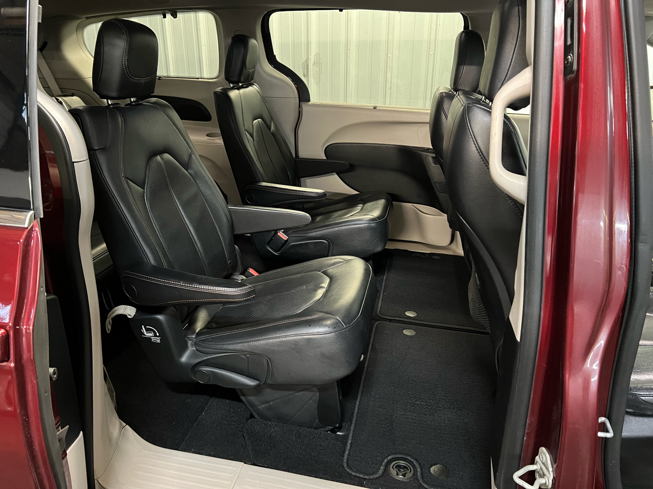 Chrysler Pacifica Touring L FWD 2018