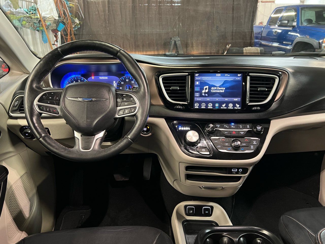 Chrysler Pacifica Touring L FWD 2018