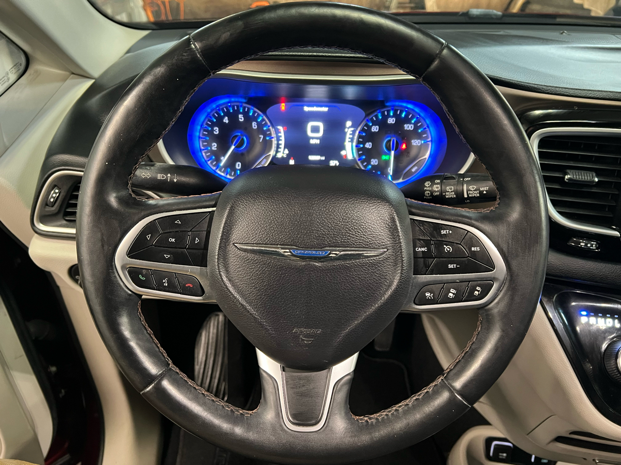 Chrysler Pacifica Touring L FWD 2018