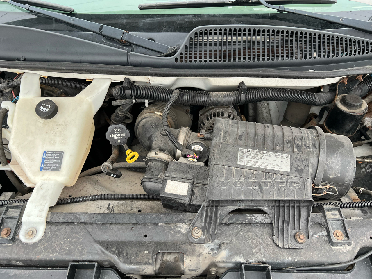 Chevrolet Express Commercial Cutaway 3500 Van 139" 2014