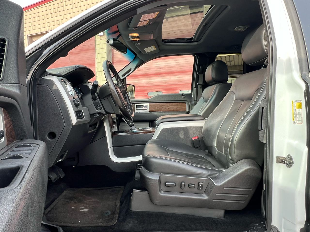 Ford F-150 4WD SuperCab 145" Lariat 2014