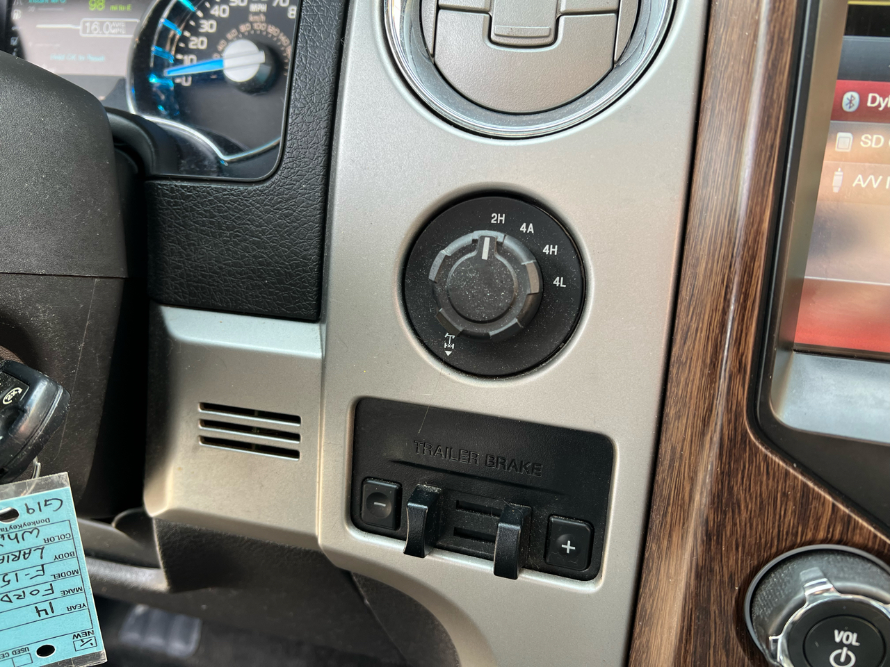 Ford F-150 4WD SuperCab 145" Lariat 2014