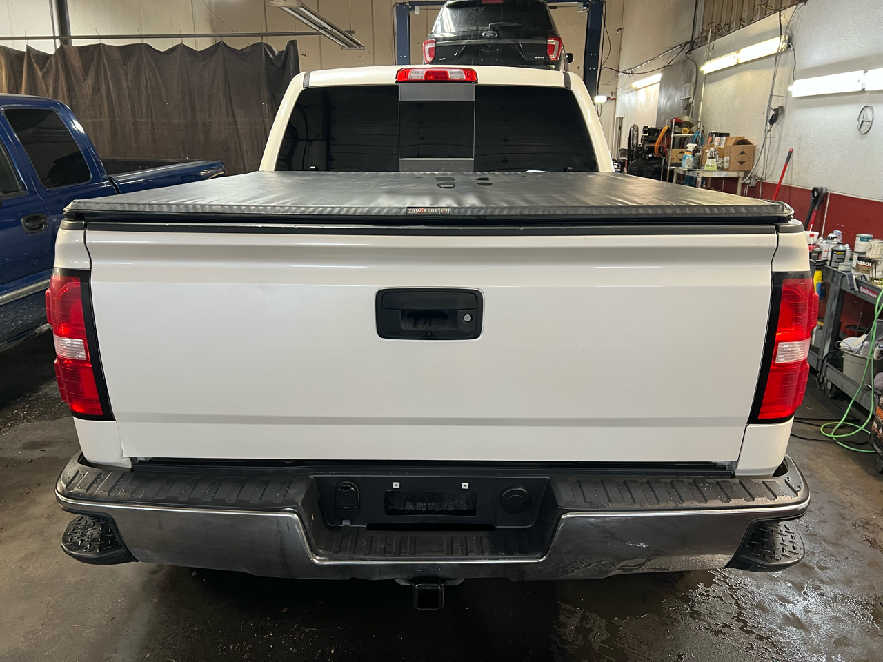 GMC Sierra 1500 4WD Crew Cab 143.5" SLE 2014